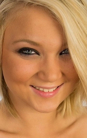 Screenshots - Dakota Skye