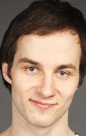 Александр Лавров