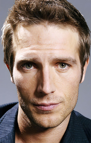 Майкл Вартан (Michael Vartan)